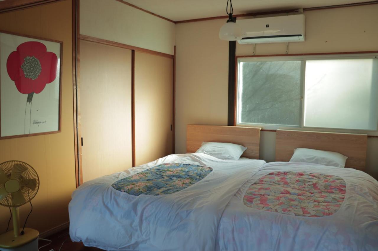Вилла Kumanoyasai Base In Chikatsuyu Танабе Экстерьер фото